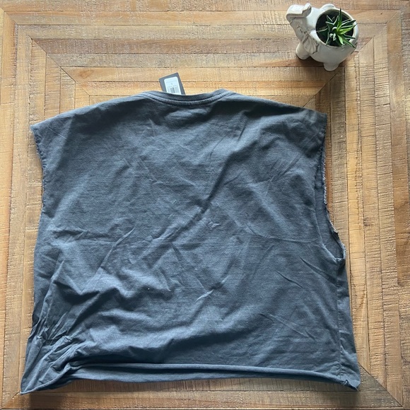 GRAPHIC TEE - brand new distressed western graphic tee - Picture 4 of 7